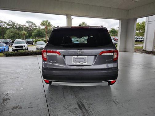 2022 Honda Pilot Touring 8-Passenger