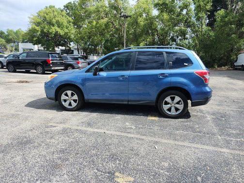 2015 Subaru Forester 2.5i