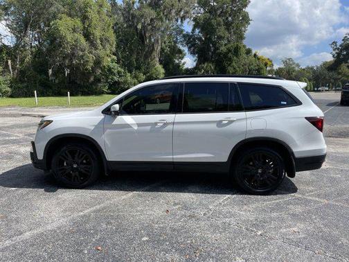 2022 Honda Pilot AWD Black Edition