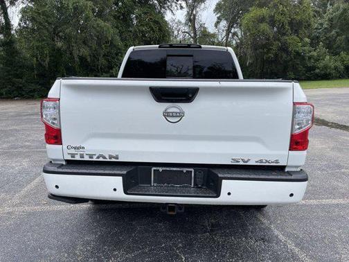 2023 Nissan Titan SV