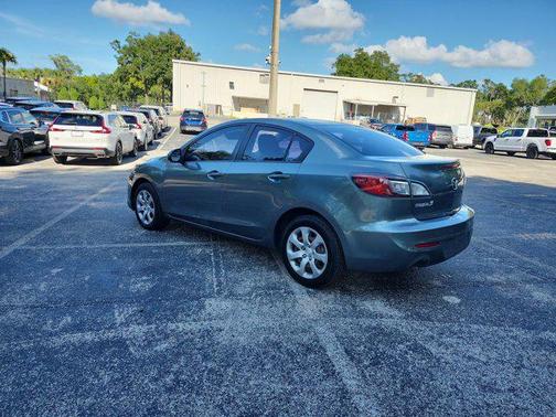 2013 Mazda Mazda3 i SV