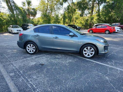 2013 Mazda Mazda3 i SV