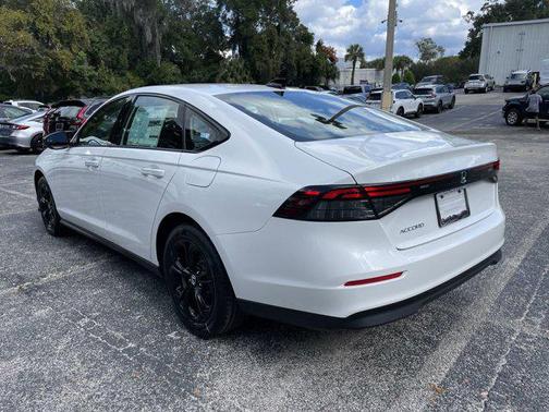 2025 Honda Accord Sport SE 1.5T