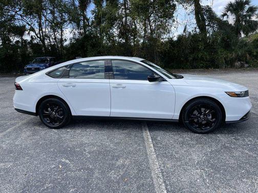 2025 Honda Accord Sport SE 1.5T