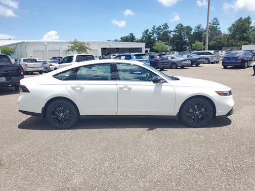 2025 Honda Accord Sport SE 1.5T