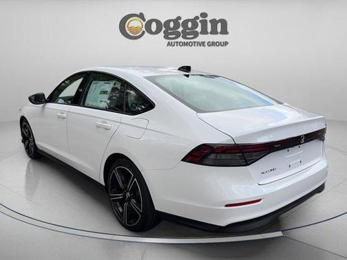 Platinum White Pearl 2026 Honda Accord SE