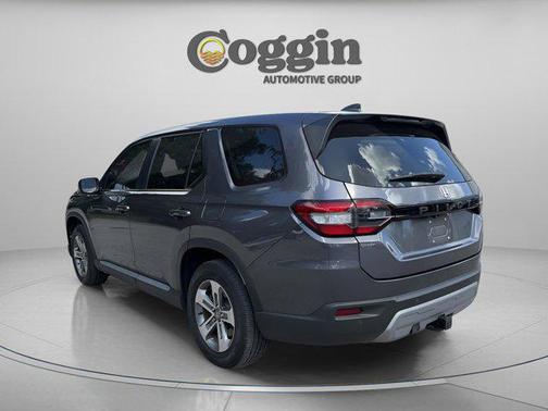 2023 Honda Pilot 2WD EX-L 8 Passenger