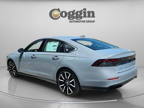 Urban Gray Pearl 2026 Honda Accord Hybrid Touring