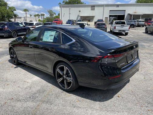 2025 Honda Accord Hybrid Base