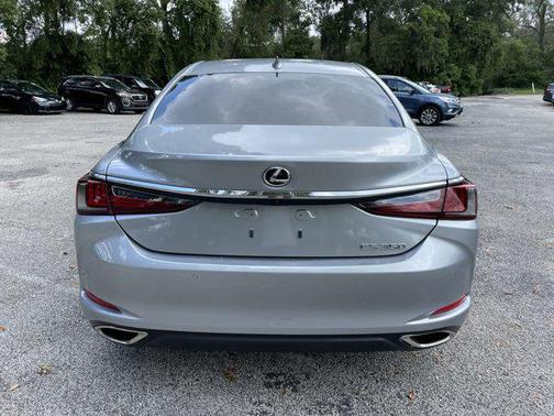 2023 Lexus ES 350 Base