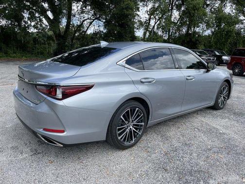 2023 Lexus ES 350 Base