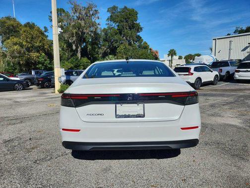 2025 Honda Accord Sport SE 1.5T