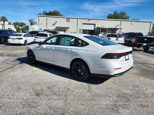 2025 Honda Accord Sport SE 1.5T