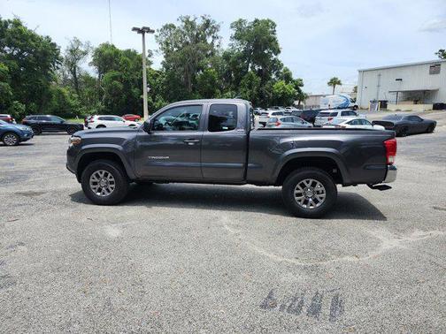 2016 Toyota Tacoma SR5