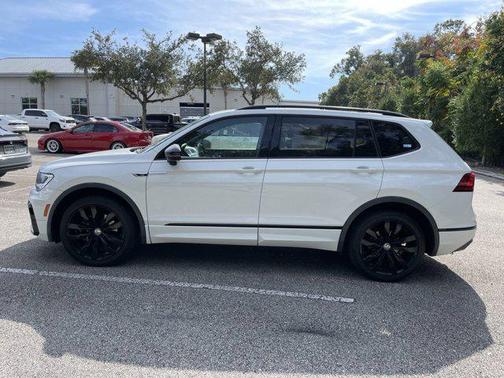 2021 Volkswagen Tiguan 2.0T SE R-Line Black