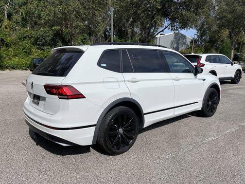 2021 Volkswagen Tiguan 2.0T SE R-Line Black