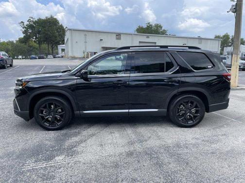 2025 Honda Pilot Touring 8-Passenger