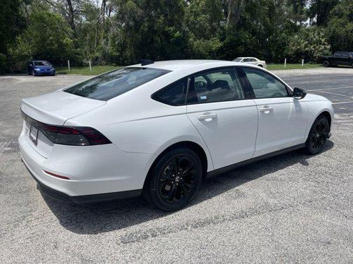 2025 Honda Accord Sport SE 1.5T