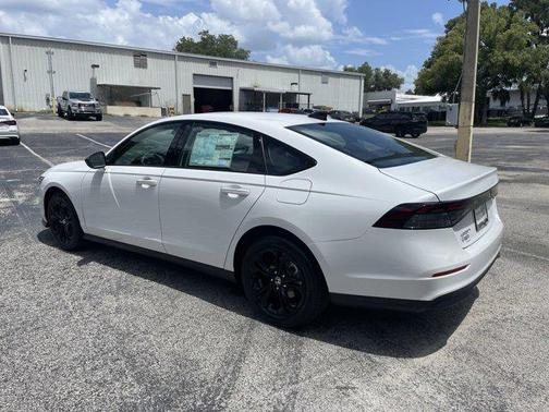 2025 Honda Accord Sport SE 1.5T