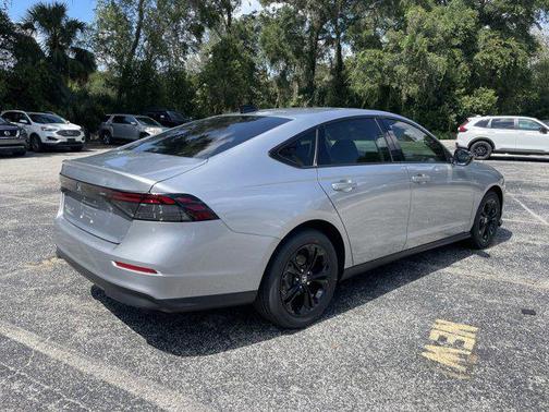 2025 Honda Accord Sport SE 1.5T
