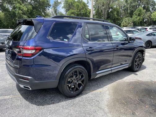 2025 Honda Pilot Touring 8-Passenger