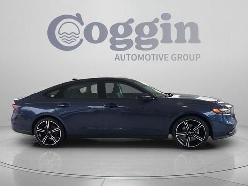 Canyon River Blue Metallic 2026 Honda Accord SE