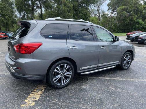 2018 Nissan Pathfinder Platinum