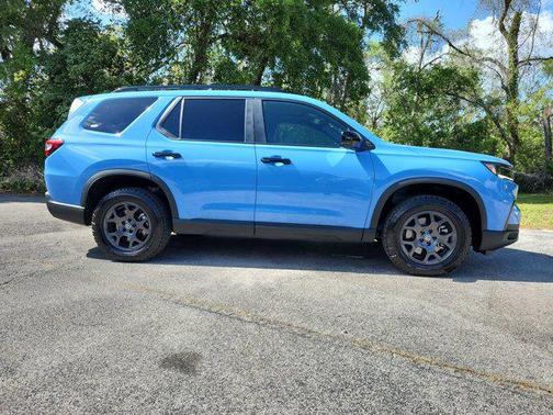 2025 Honda Pilot TrailSport