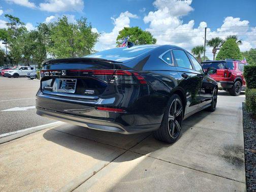 2025 Honda Accord Hybrid Base