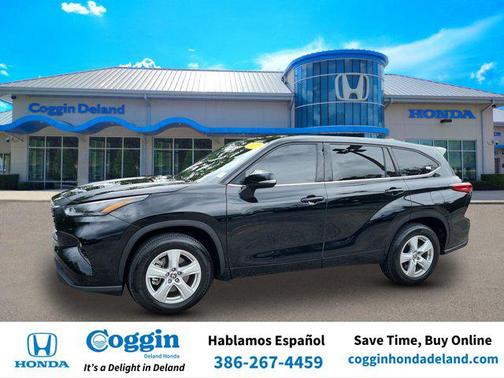 2022 Toyota Highlander LE