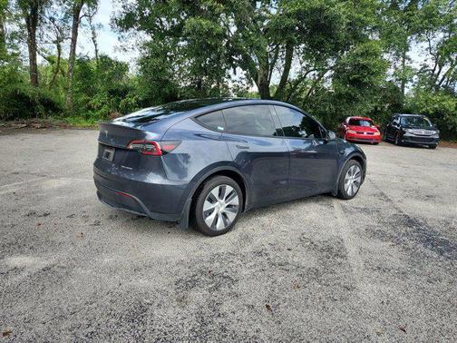 2024 Tesla Model Y Long Range Dual Motor All-Wheel Drive