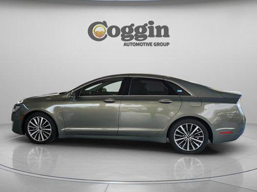 2017 Lincoln MKZ Base