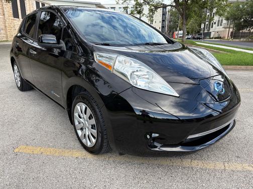 Black 2017 Nissan Leaf S