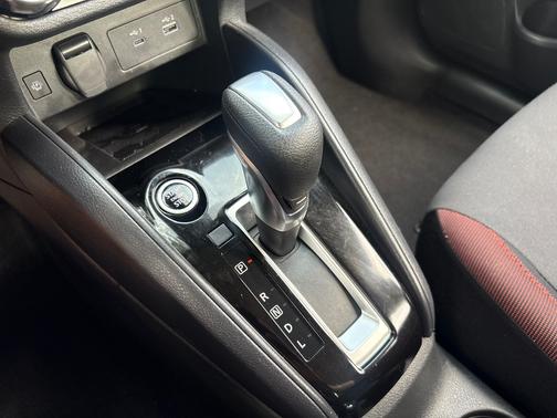 Black 2023 Nissan Versa SR