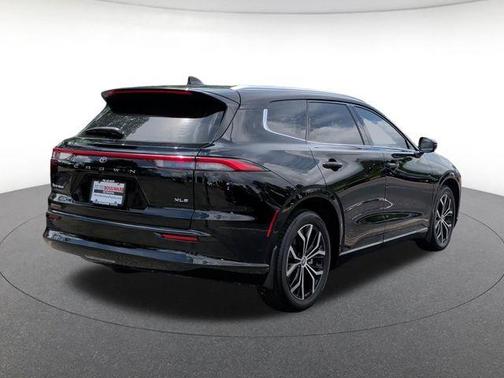 Black 2025 Toyota Crown Signia XLE