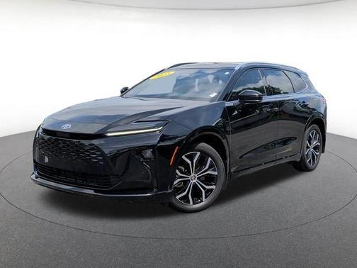 Black 2025 Toyota Crown Signia XLE
