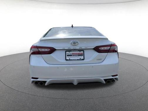 Pearl 2018 Toyota Camry XSE