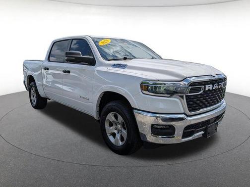 Bright White Clearcoat 2025 RAM 1500 Big Horn/Lone Star