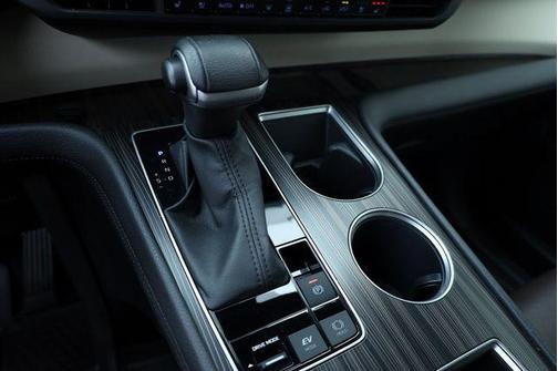 2023 Toyota Sienna Platinum 7 passenger
