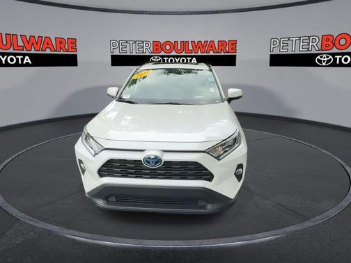 2021 Toyota RAV4 Hybrid XLE Premium