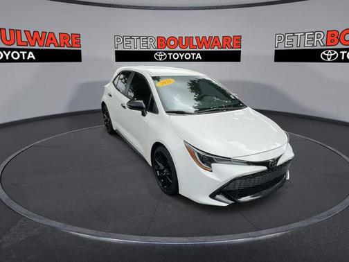 2021 Toyota Corolla Hatchback SE