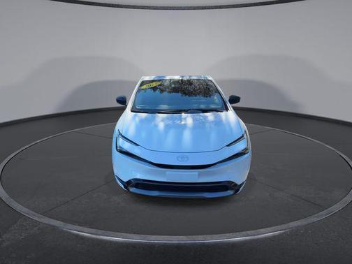 2025 Toyota Prius XLE