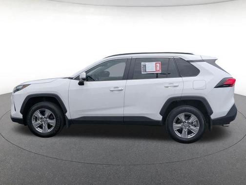 Ice 2024 Toyota RAV4 XLE