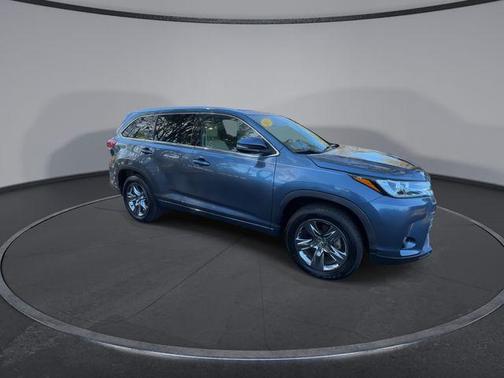 2019 Toyota Highlander Limited Platinum
