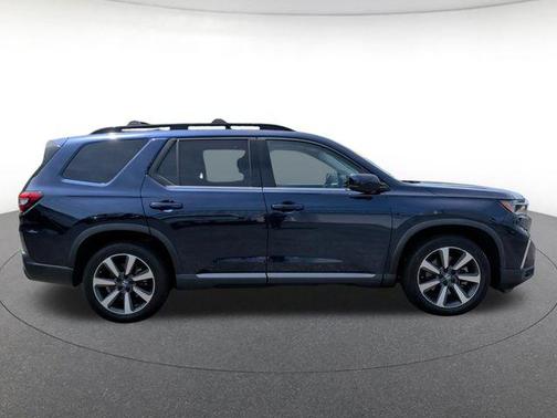Crystal Black Pearl 2023 Honda Pilot Elite