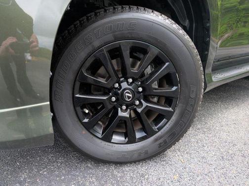 Green Pearl 2023 Lexus GX 460 460