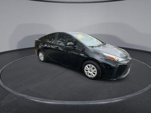 2021 Toyota Prius LE