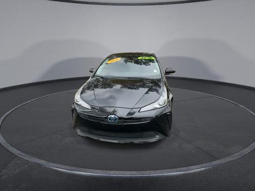 2021 Toyota Prius LE