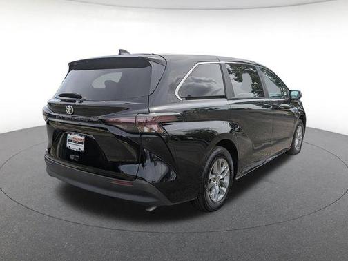 Midnight Black Metallic 2026 Toyota Sienna LE