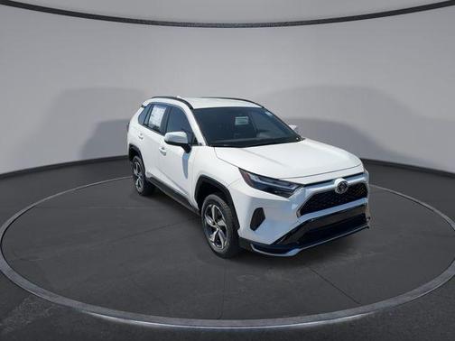 2025 Toyota RAV4 Plug-In Hybrid SE